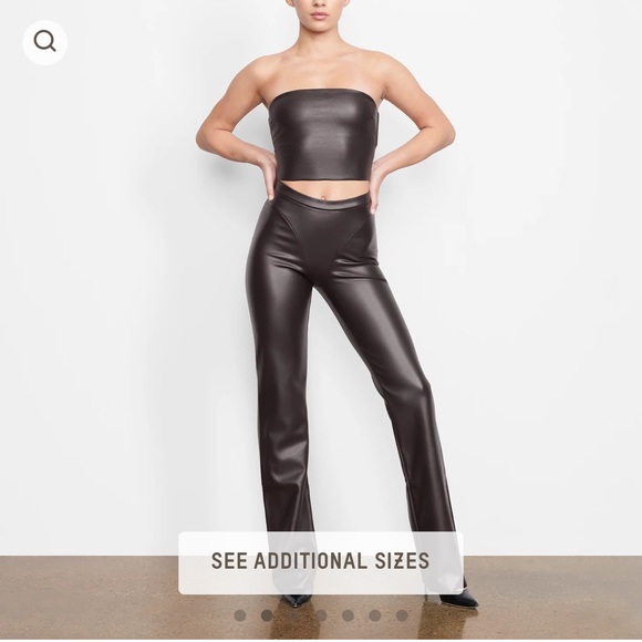 Skims leather set